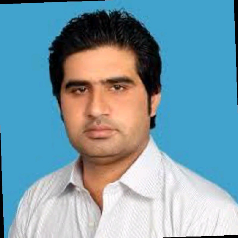 Dr. Aamir — PhD Expert in Human Resource Management — Founder Qundeel.com